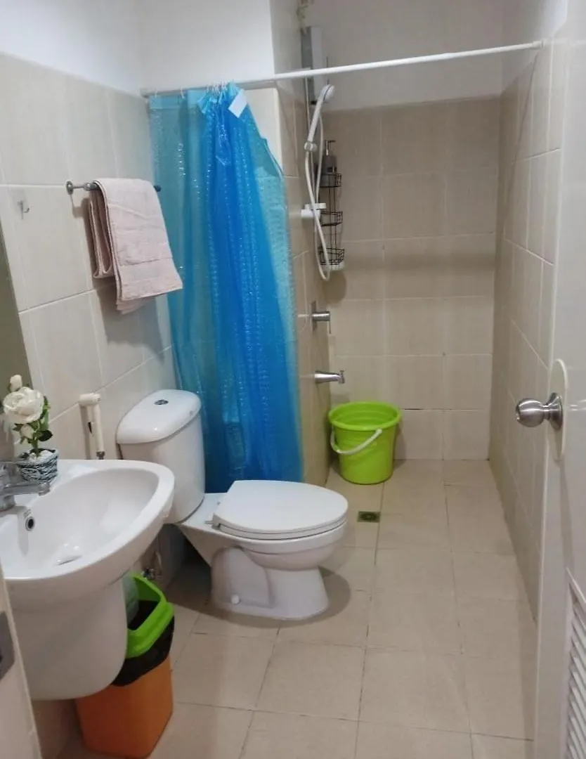Cozy Simple 1 Bedroom Manila 0*,  Philippines